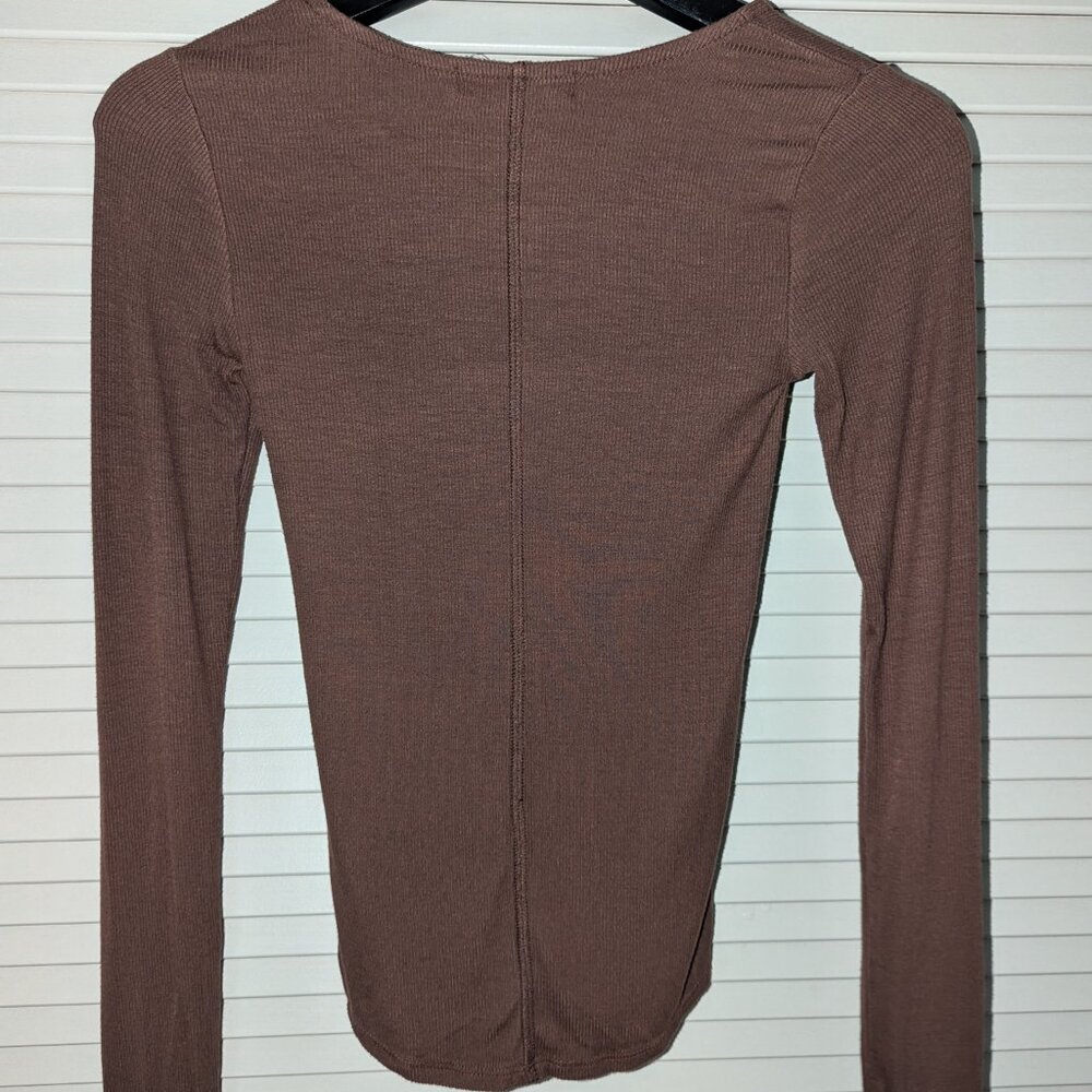 Joah Brown Classic Ribbed Scoop Long Sleeve - Picture 3 of 3
